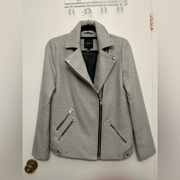 Forever 21 - Polyester Jacket - Picture 1 of 9